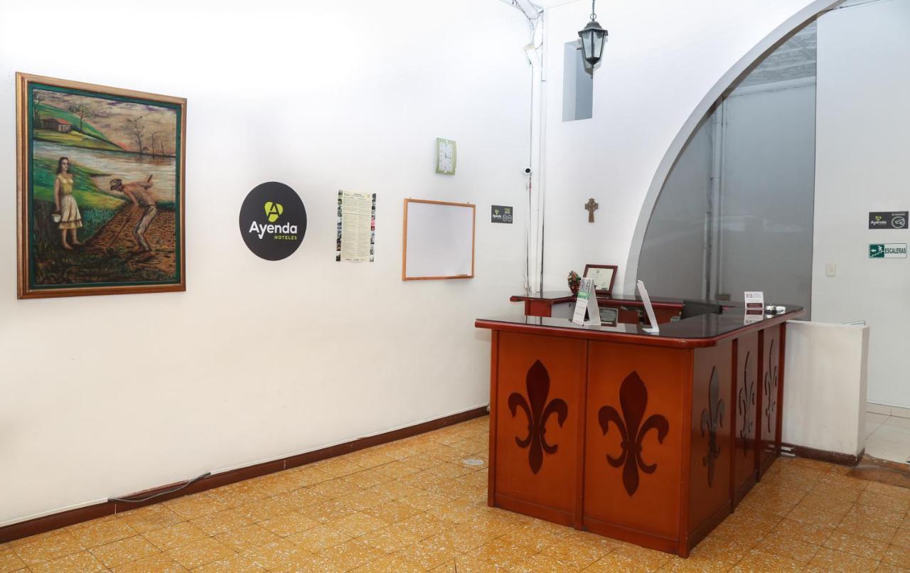 Hotel La Republica Manizales Bagian luar foto