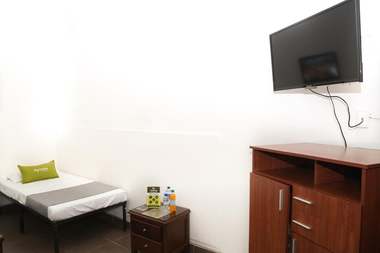 Hotel La Republica Manizales Bagian luar foto