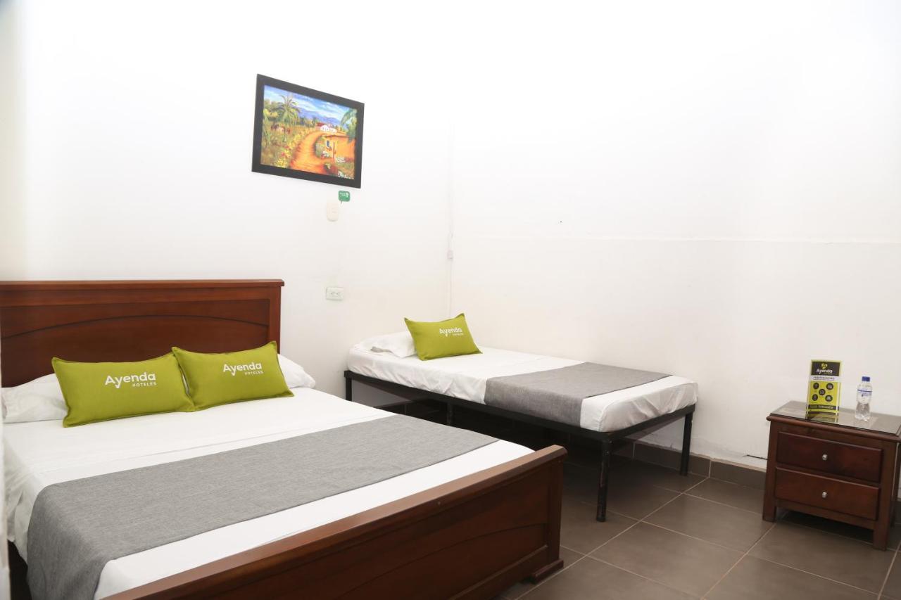 Hotel La Republica Manizales Bagian luar foto